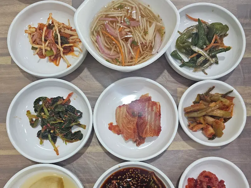 다양한 밑반찬 클로즈업