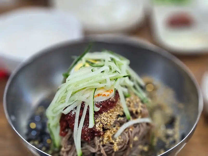 비빔 막국수