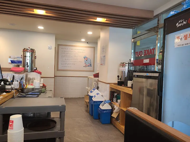 우리동네스시카야 내부 인테리어