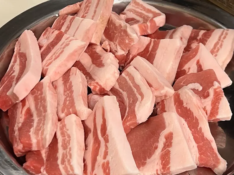 신선한 냉동 삼겹살