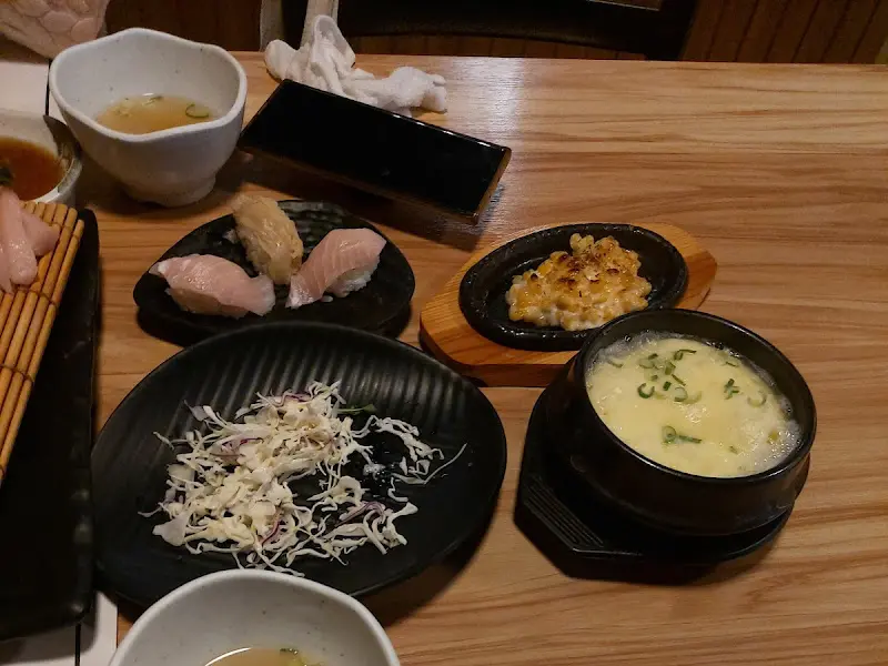 다양한 곁들임 메뉴