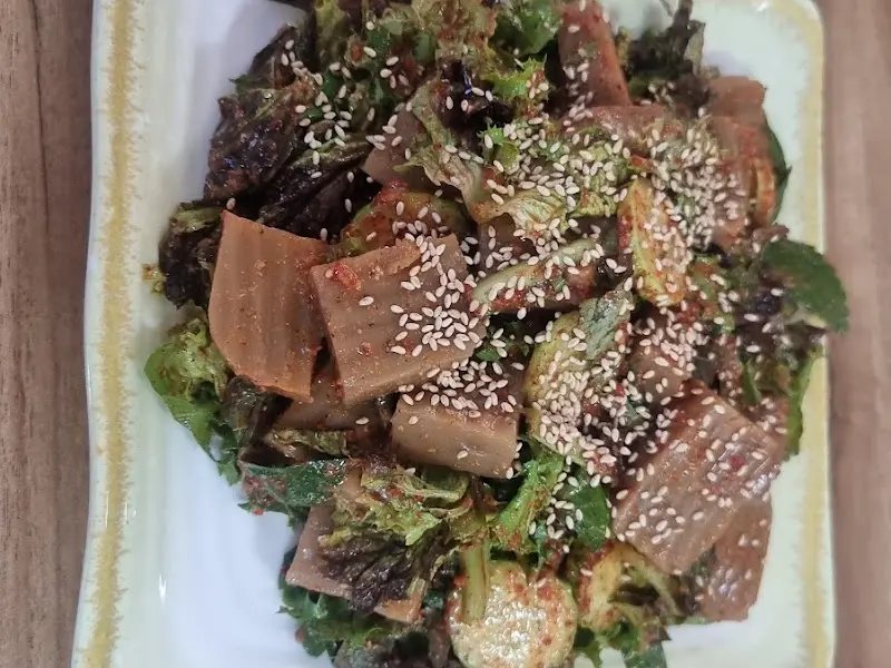 푸짐한 도토리 묵무침