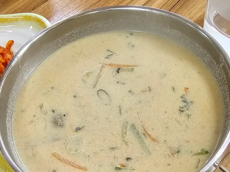 도토리 임자탕 근접샷