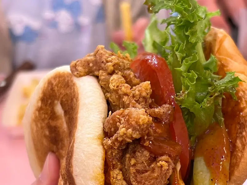 BBQ 블레이즈 치킨 버거