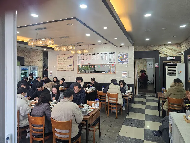 장가네 내부 전경