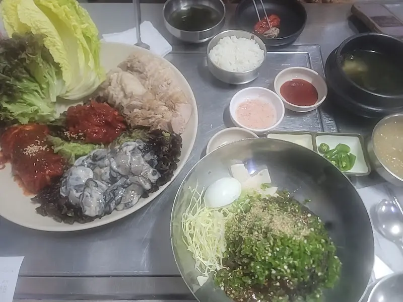 굴보쌈 한 상 차림