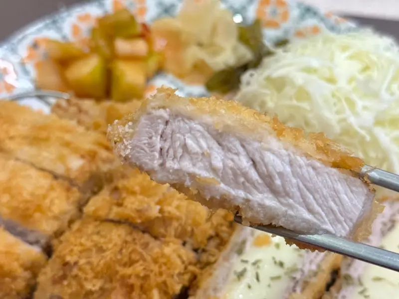 두툼한 고기의 단면