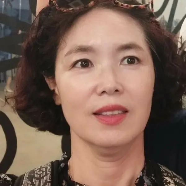 환한 미소가 아름다운 손님