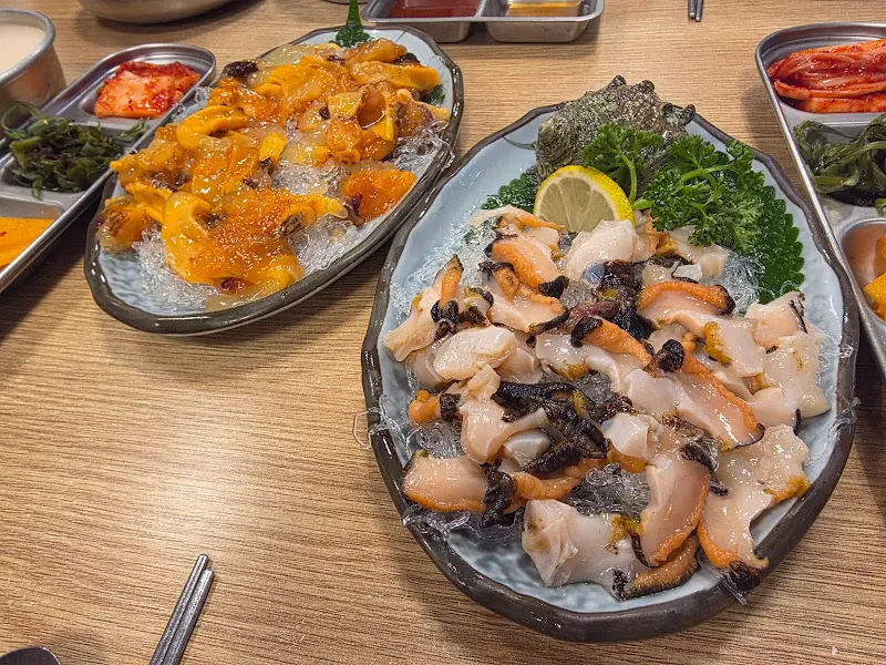 윤기가 흐르는 문어숙회