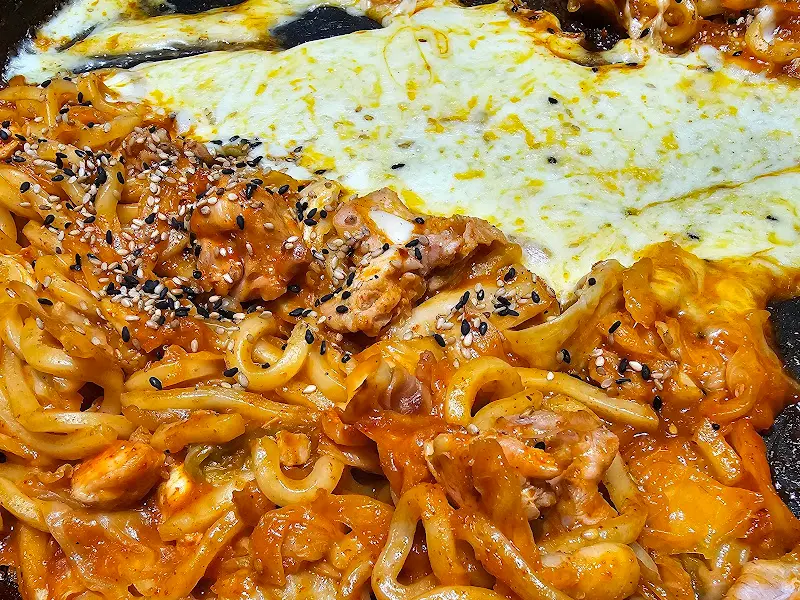 치즈 닭갈비 확대샷