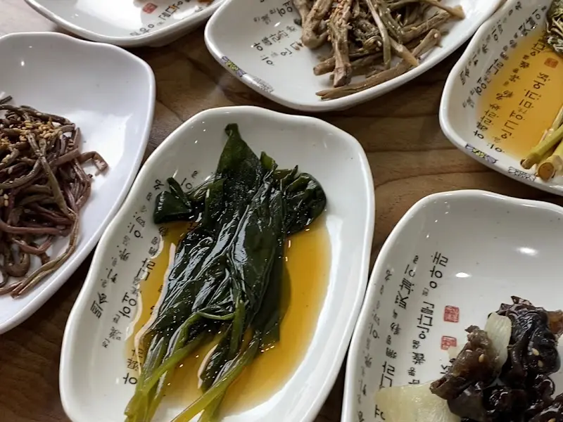 다양한 나물 반찬