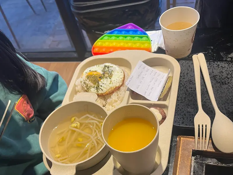 아이들을 위해 제공된 특별 식사