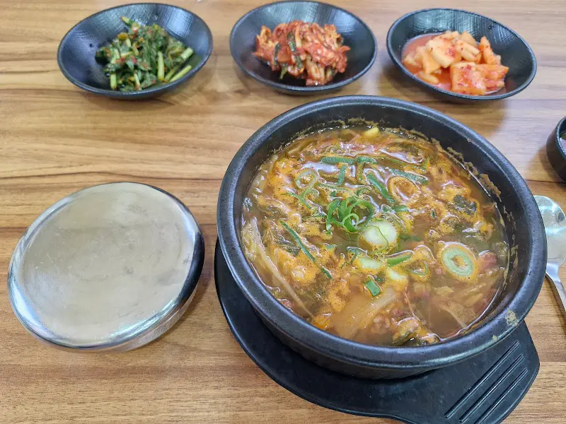 해장국과 밑반찬