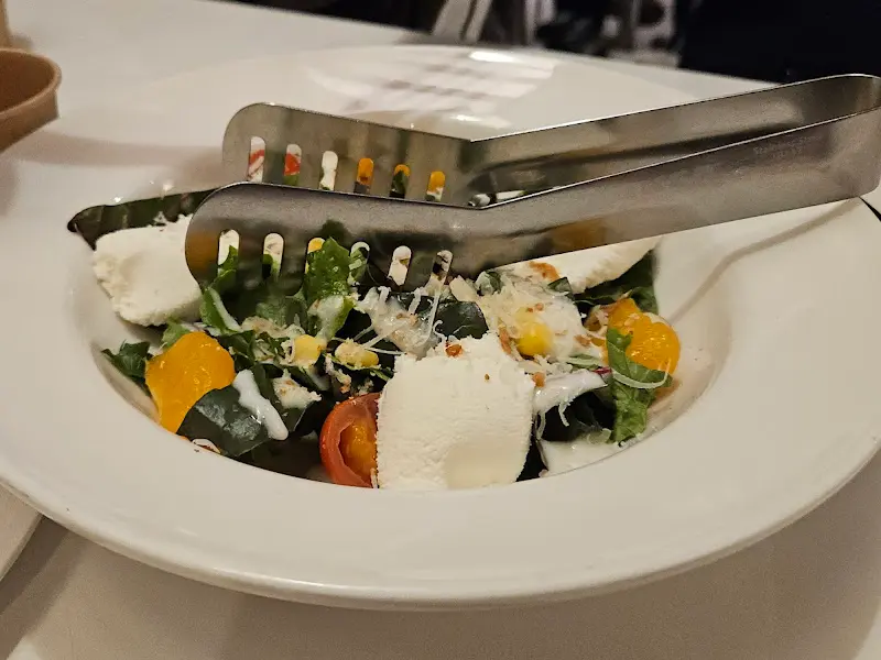 리코타 치즈 샐러드