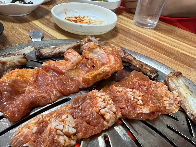 잘 구워진 갈비