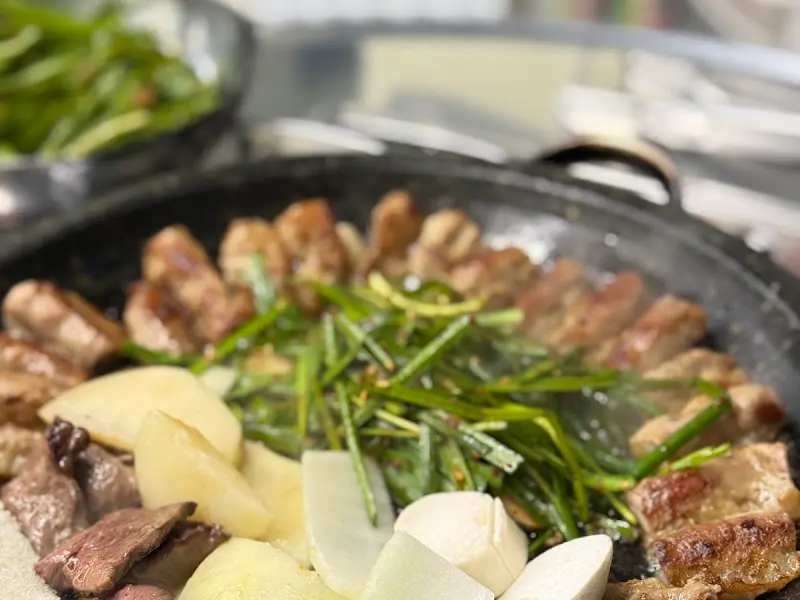 잘 구워진 곱창