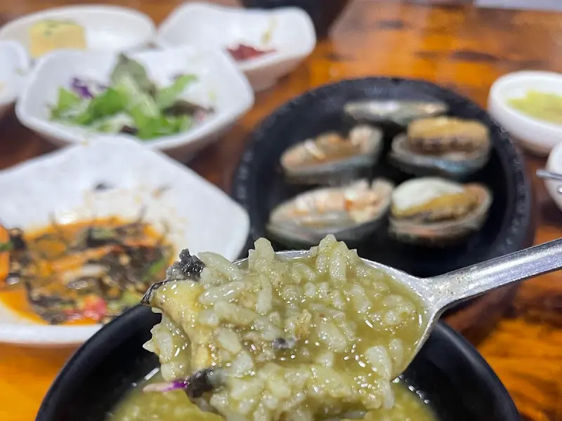 전복 숟가락 샷