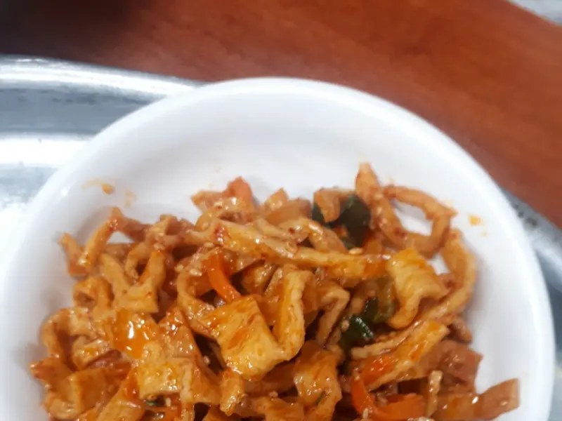 윤기가 흐르는 어묵볶음