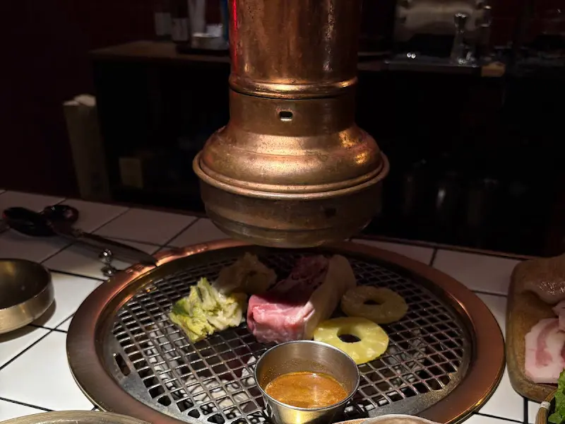 고기 굽는 모습 2