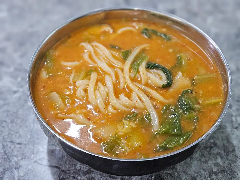 어탕칼국수 비주얼