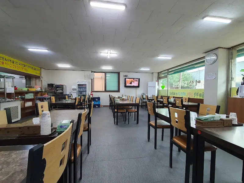 가게 내부 전경