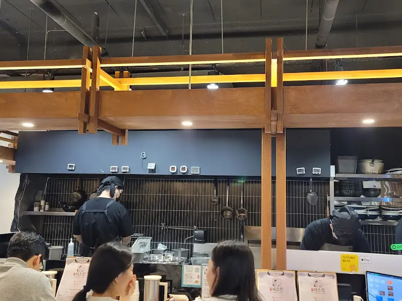 타츠진 내부 제면 공간