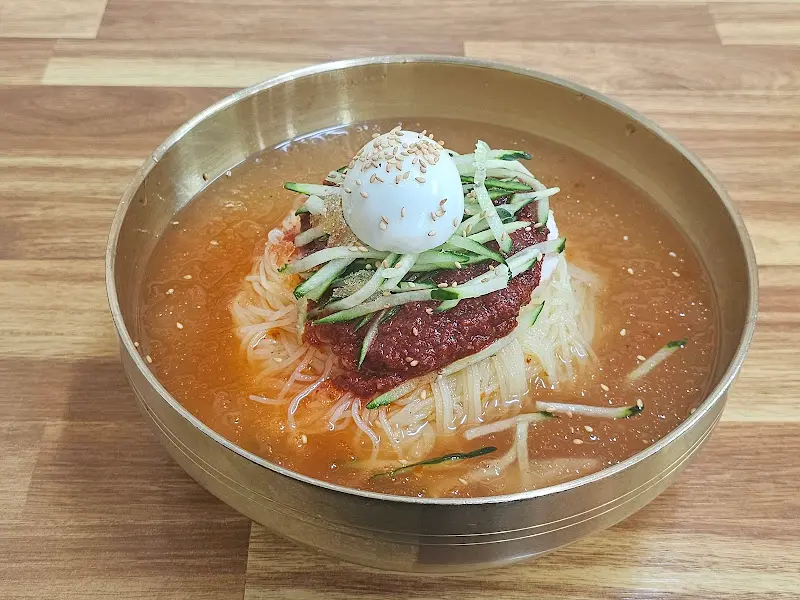 깔끔한 물밀면의 비주얼