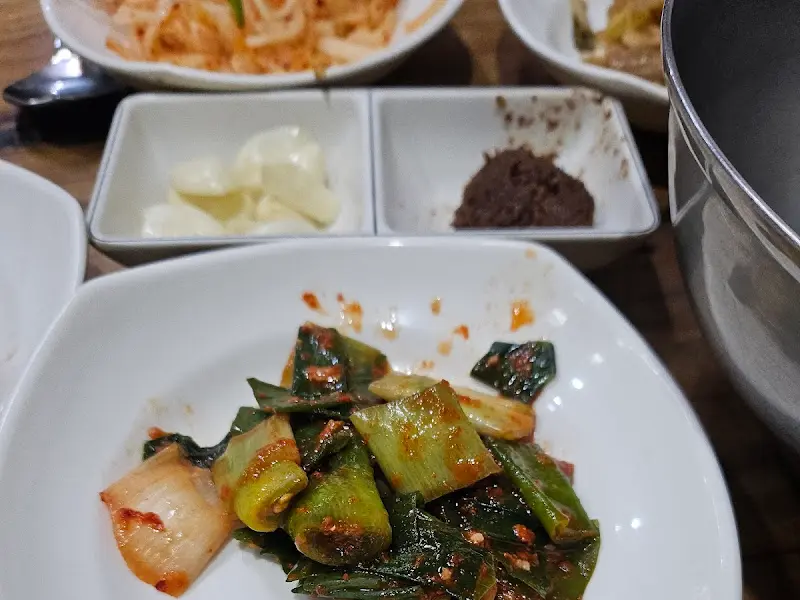 정갈하게 담긴 밑반찬