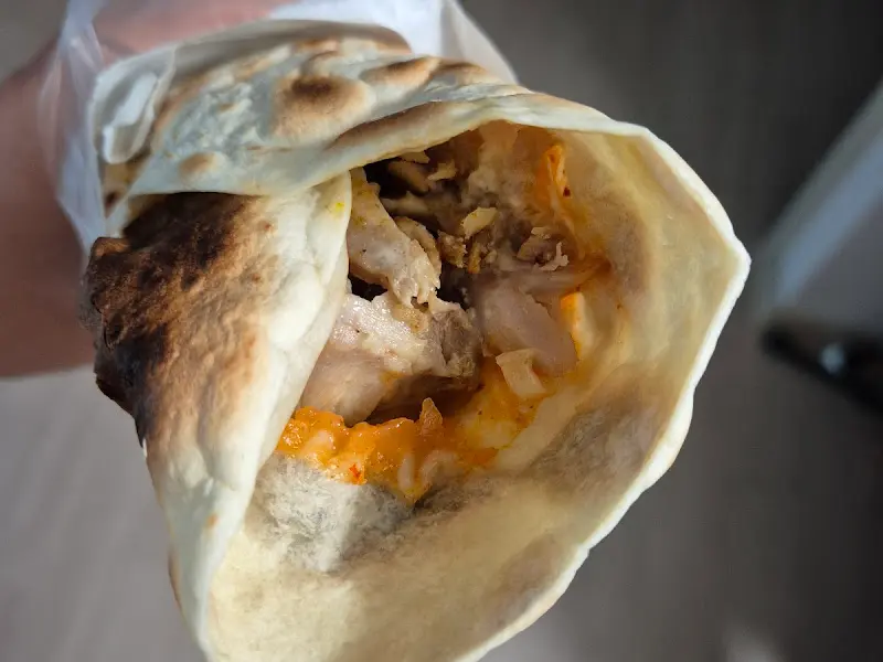 손에 들린 케밥