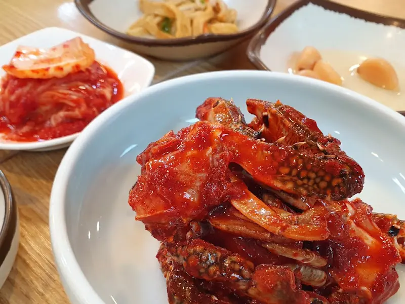 우전옥에서 맛본 간장게장과 꽃게탕