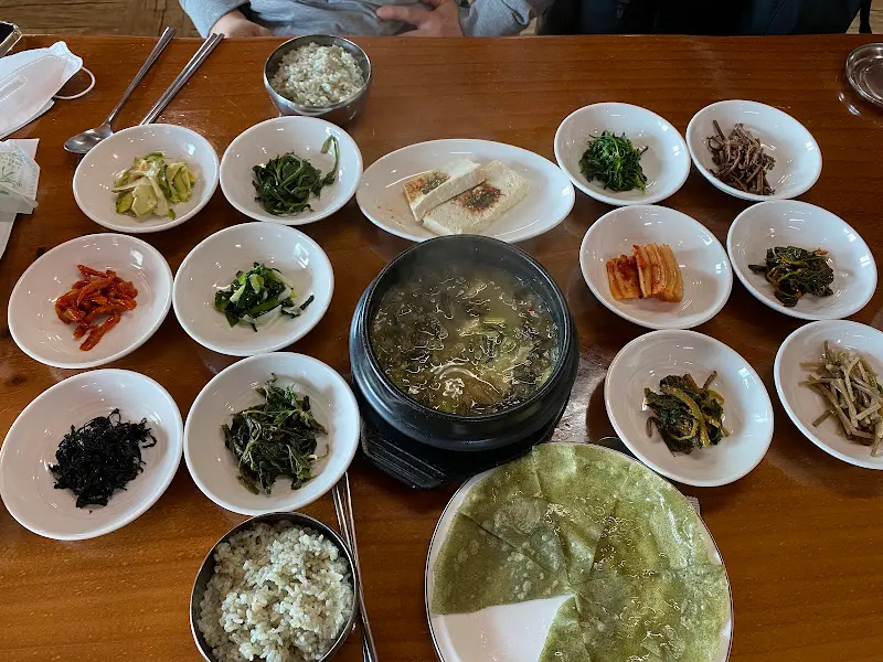 들풀밥상 푸짐한 한 상 차림