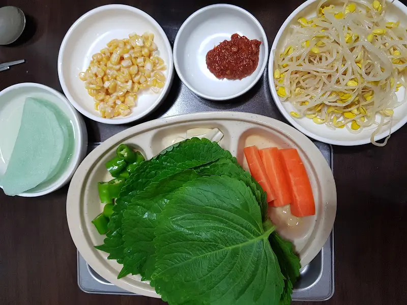 쭈꾸미와 환상적인 조합을 자랑하는 밑반찬