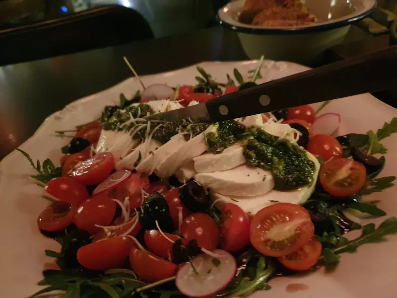 모짜렐라 카프레제