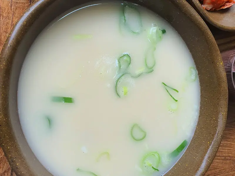 돌박사 황태설렁탕