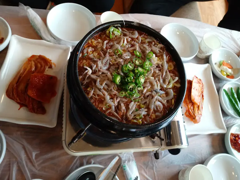 매운탕 근접 사진