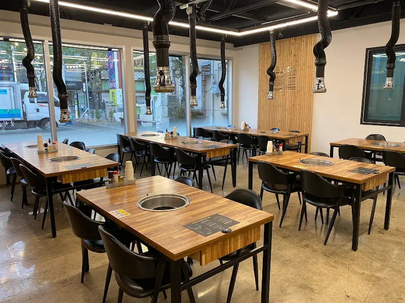 도드람한돈갈비 내부