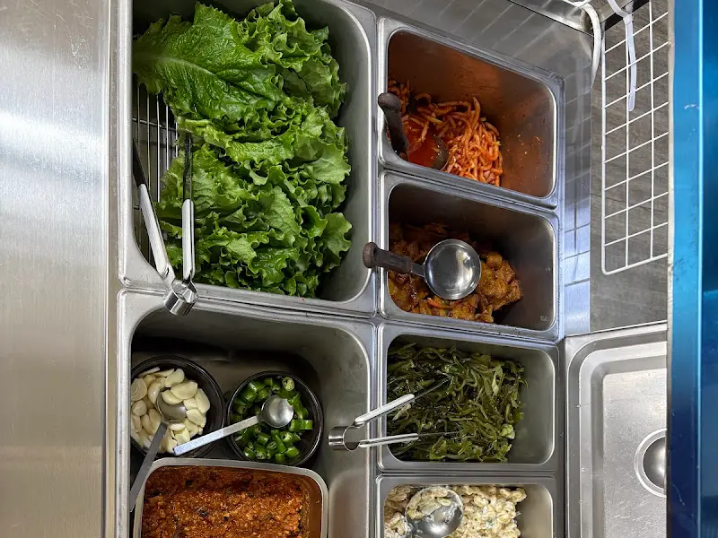 신선한 쌈 채소 코너