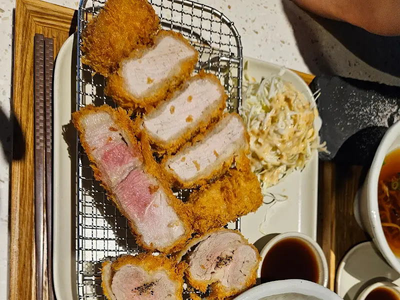 돈까스와 샐러드, 냉모밀