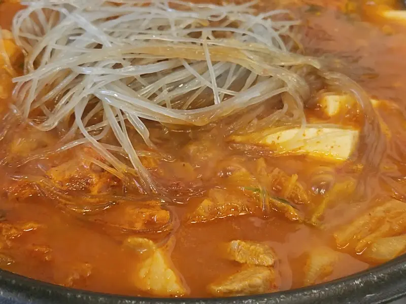 김치전골과 당면