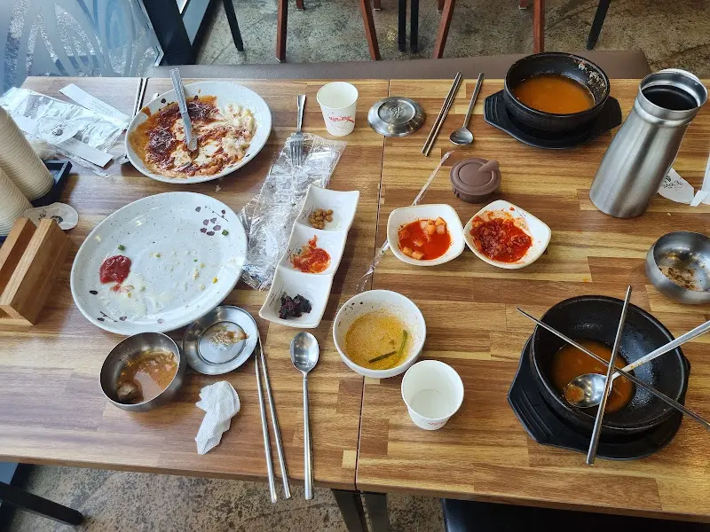 식사를 마친 테이블