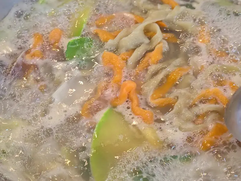 해물칼국수 면발