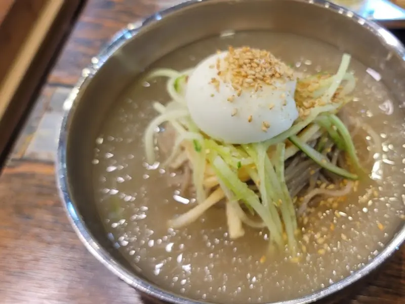 시원한 물막국수