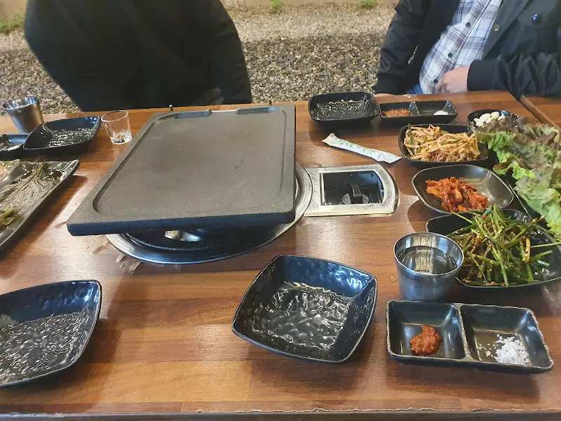 깔끔한 테이블 세팅