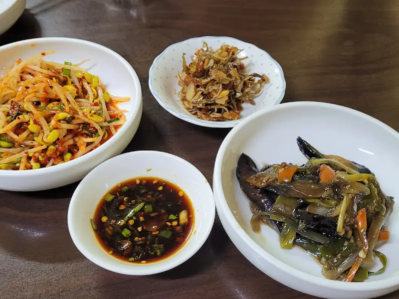 다채로운 밑반찬