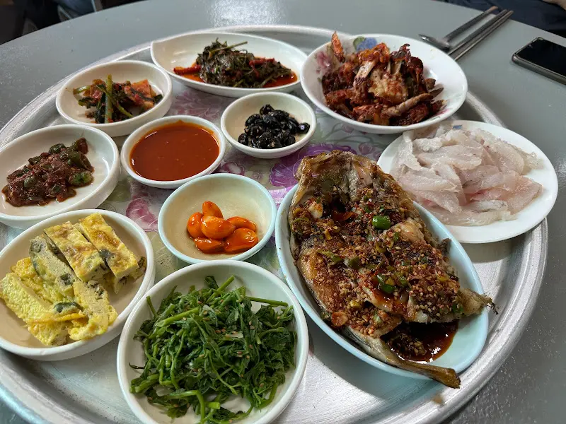 수양식당 백반 한상차림 (근접)