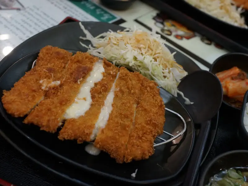 코르돈 블루 돈까스