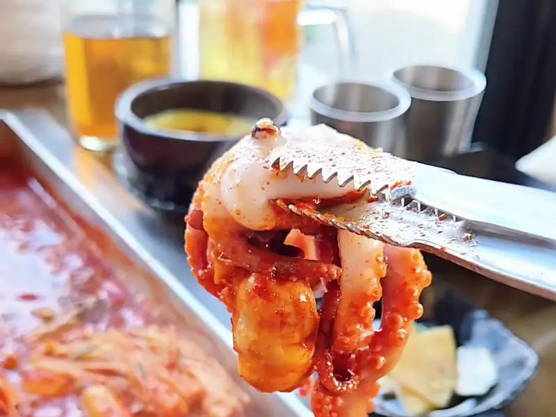 갈치조림에 들어간 쫄깃한 문어