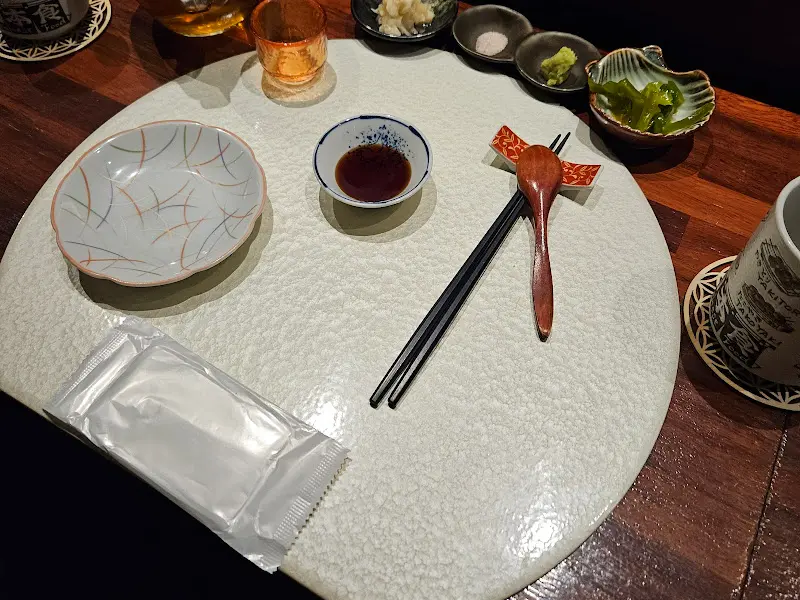 정갈하게 세팅된 테이블 모습