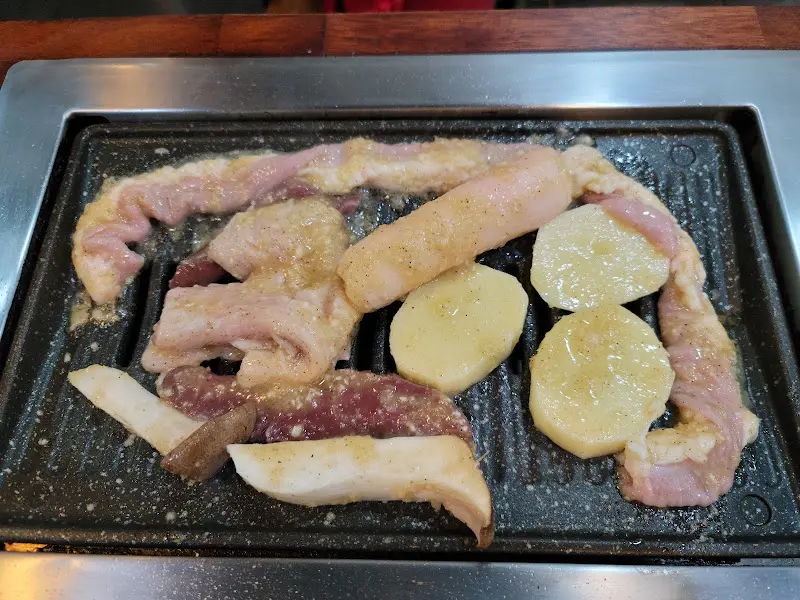 불판 위의 곱창