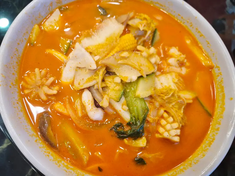 해산물이 가득 들어간 삼선짬뽕